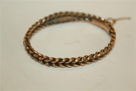 9ct gold and seed pearl hinged bangle